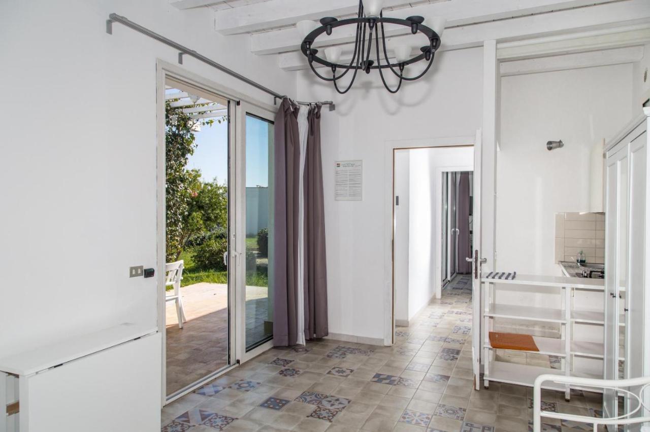 Casa Vacanza Casa Nel Sole Isola  Zewnętrze zdjęcie