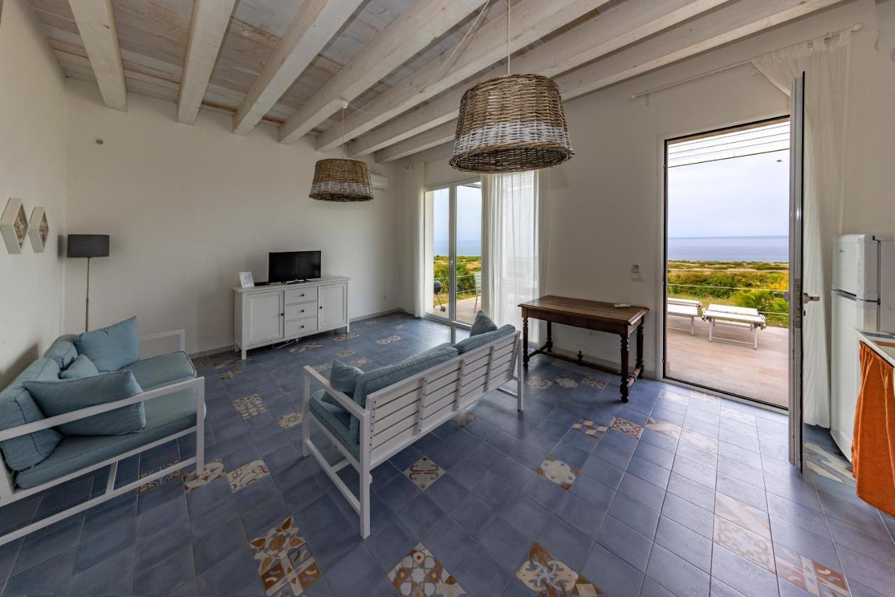 Casa Vacanza Casa Nel Sole Isola  Zewnętrze zdjęcie