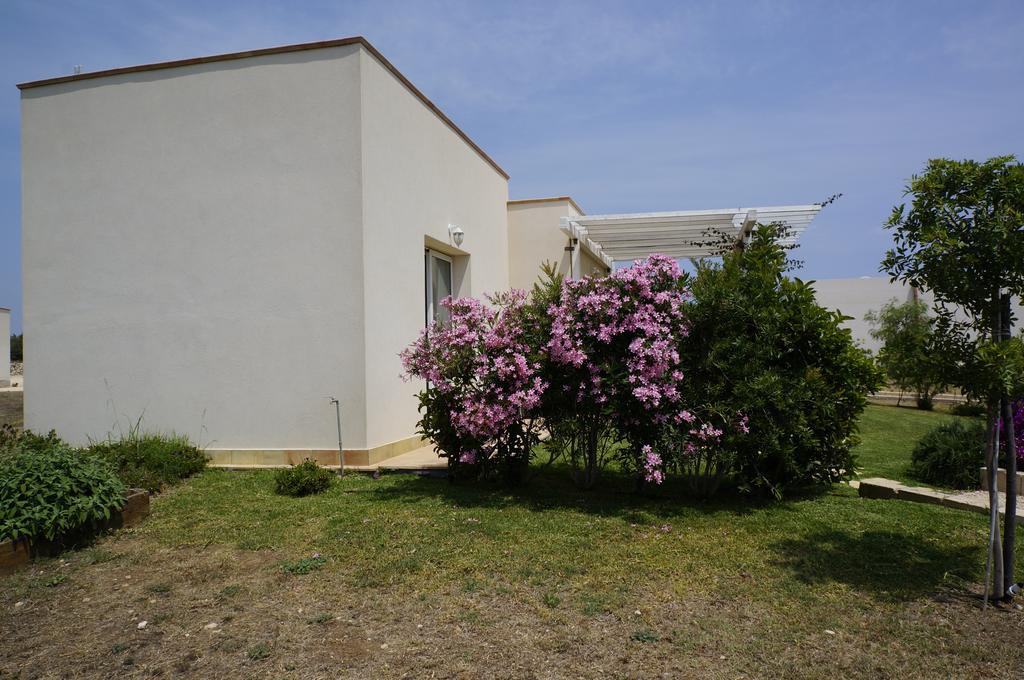 Casa Vacanza Casa Nel Sole Isola  Zewnętrze zdjęcie