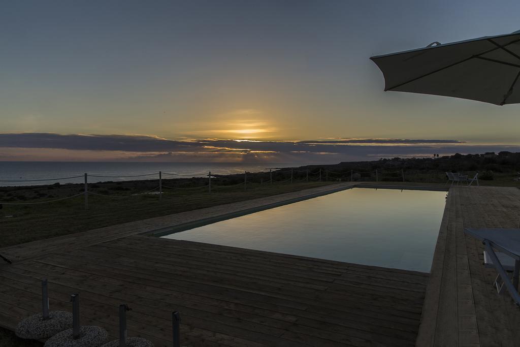 Casa Vacanza Casa Nel Sole Isola  Zewnętrze zdjęcie