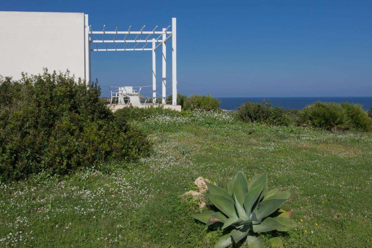 Casa Vacanza Casa Nel Sole Isola  Zewnętrze zdjęcie