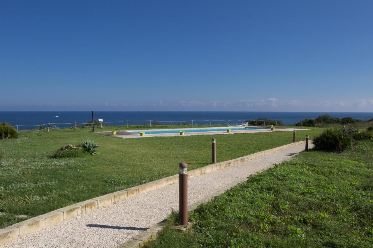 Casa Vacanza Casa Nel Sole Isola  Zewnętrze zdjęcie